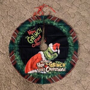 Dr. Seuss How the Grinch Stole Christmas Tree Skirt - Green and Red